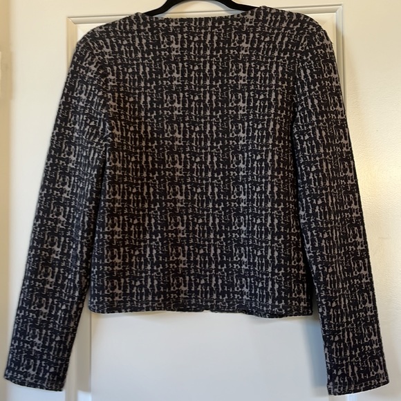 Like new Sabie Black texture print zip front bomber jacket - Picture 7 of 8